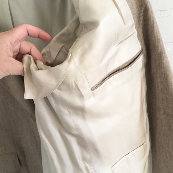Vintage Men’s Blazer Rare Samuelsohn Beige Tan Pinstripe 2 buttons Pockets 44R - Picture 6 of 15